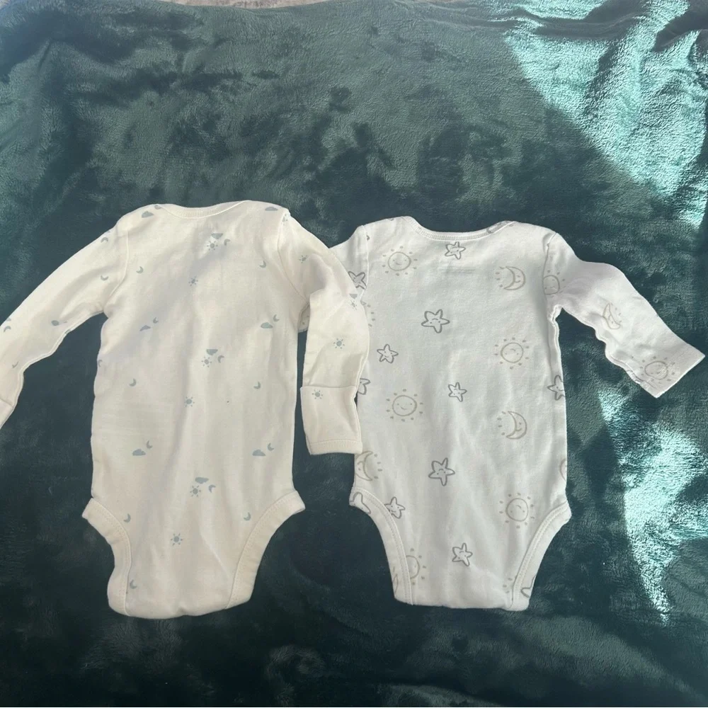 NWOT Carters 3M Adorable Cream and White Star & Moon Long Sleeve Baby Onesies